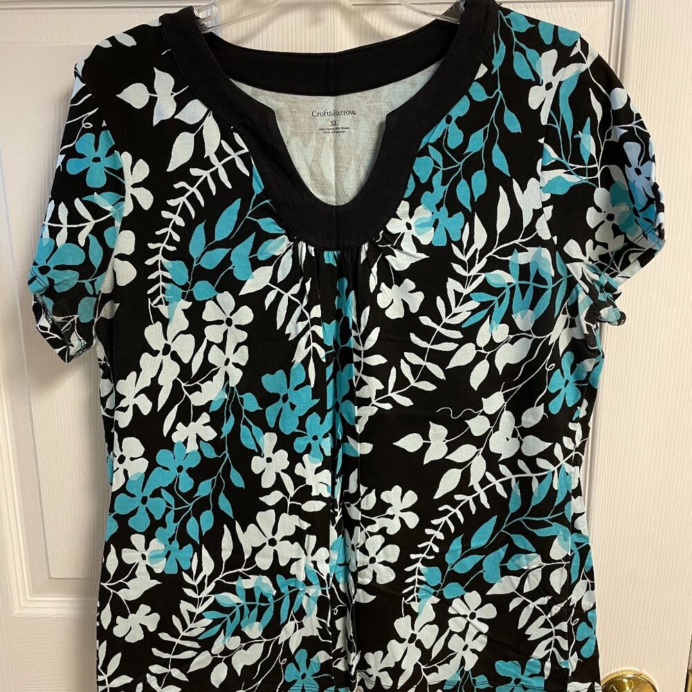 Ladies short sleeve shirt  Croft and Barrow extra large xl